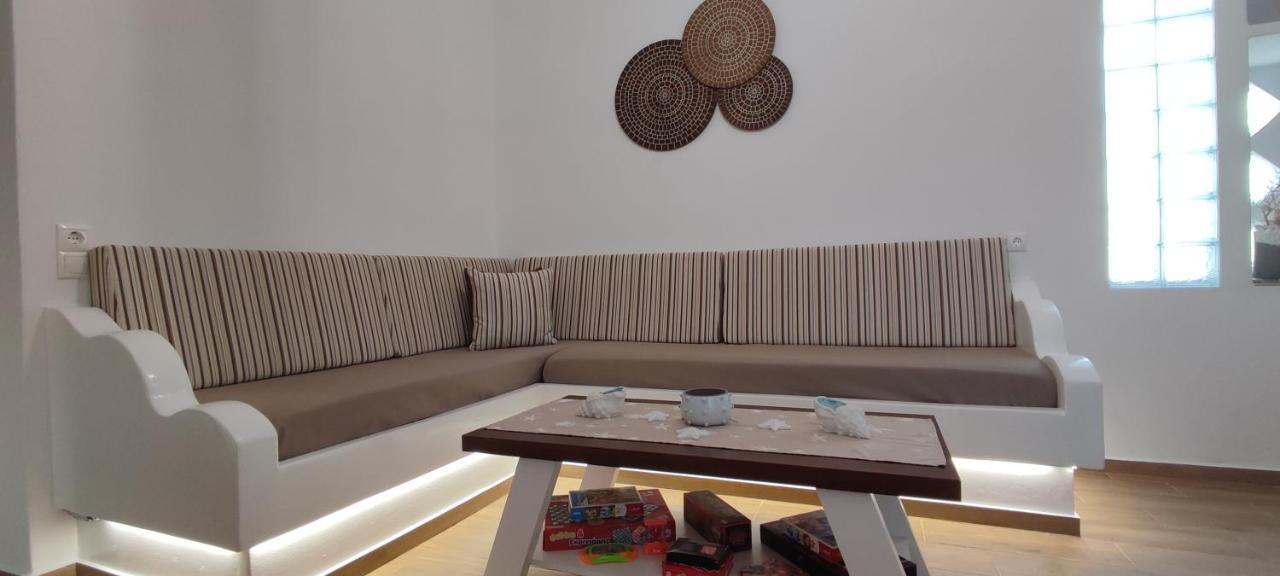 Holiday Home Triovasalos Milos מראה חיצוני תמונה